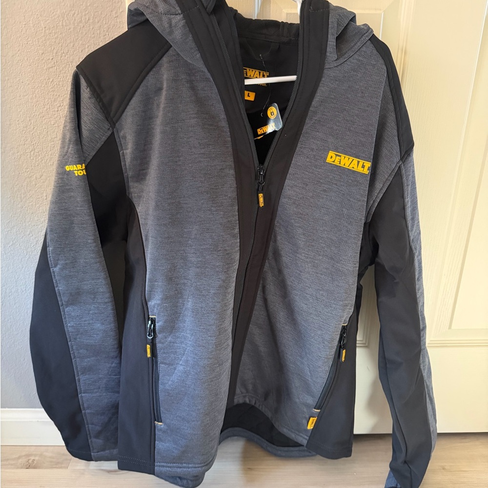 DEWALT Men's Gray and Black Lightweight Jacket